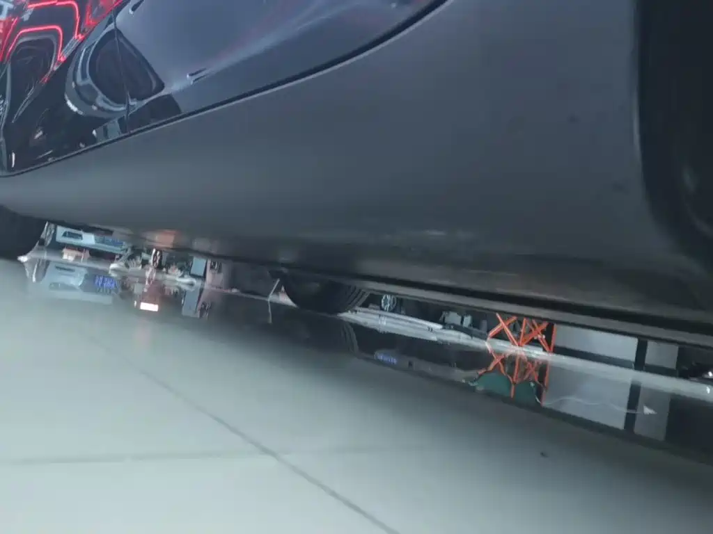 Tesla Model Y — миниатюра 22