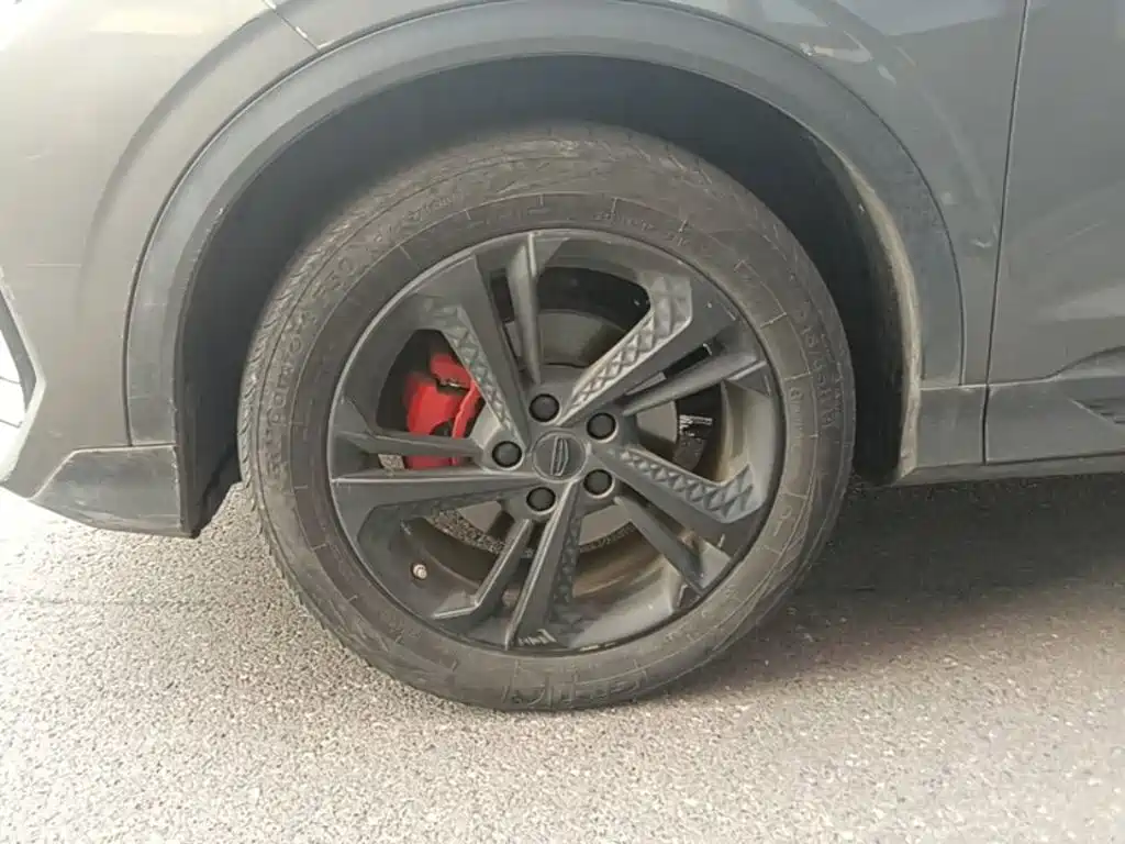 Geely Binyue — миниатюра 23