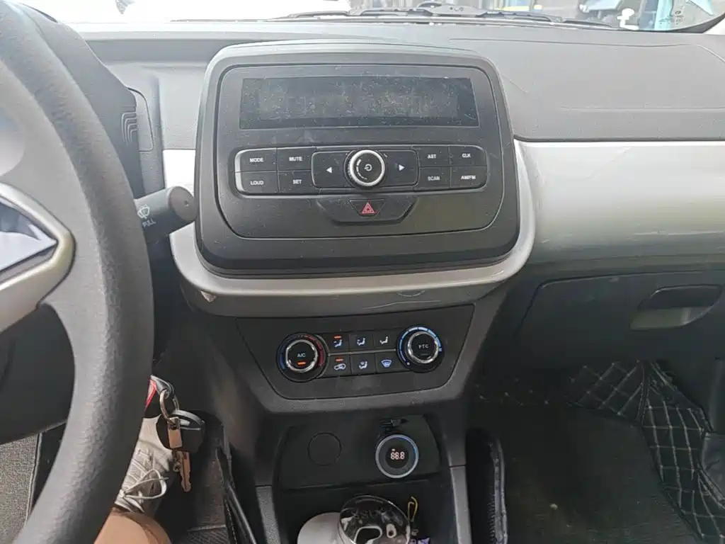 JMEV EV2 — миниатюра 13