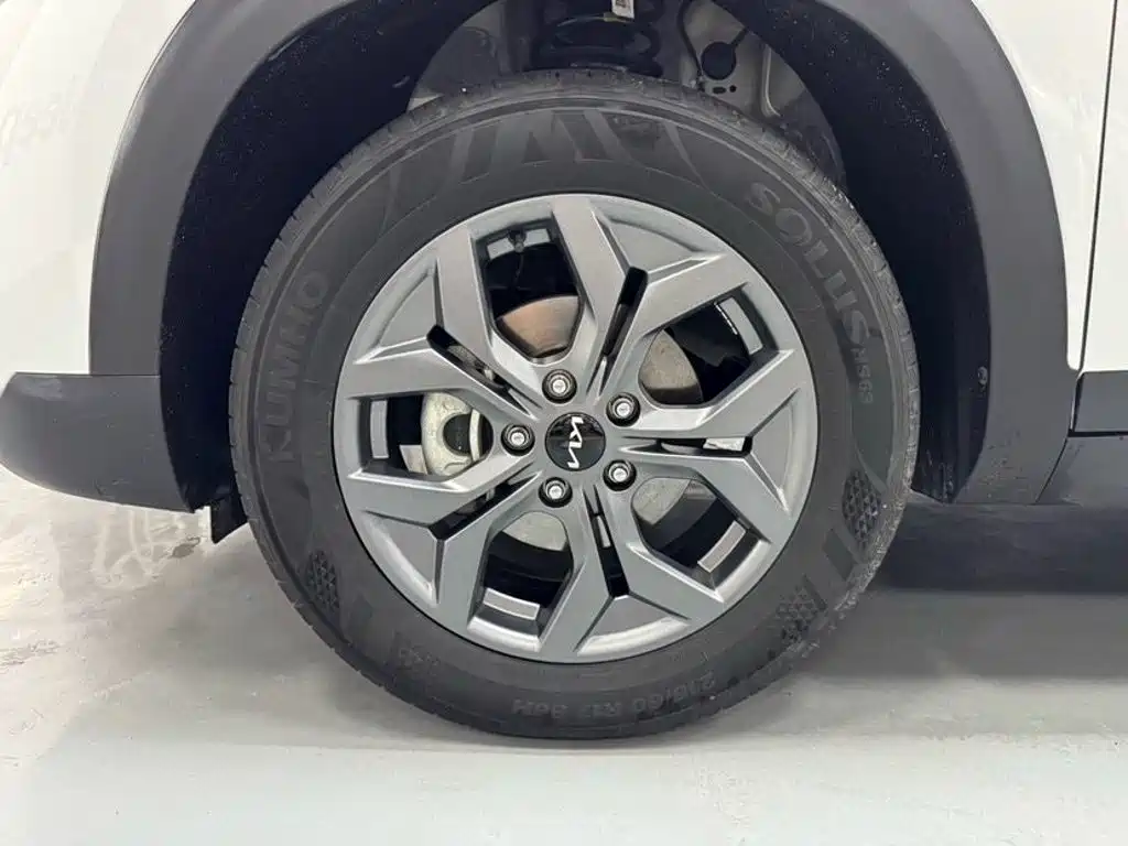 Kia Seltos — миниатюра 19