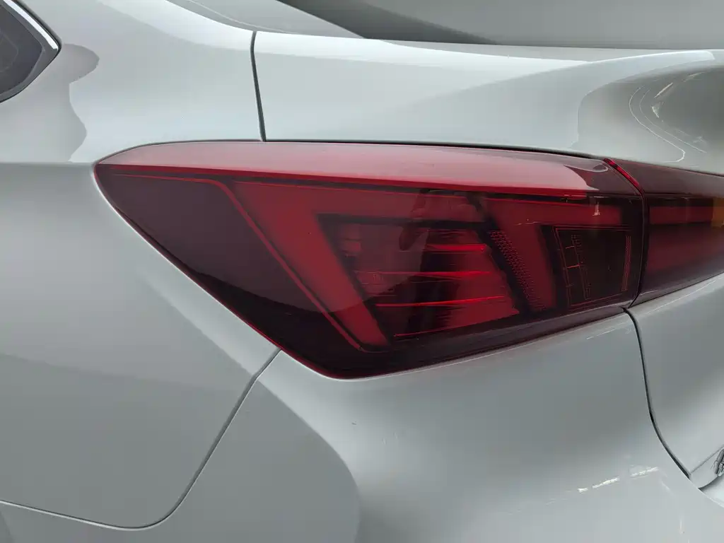 Changan Eado — миниатюра 18