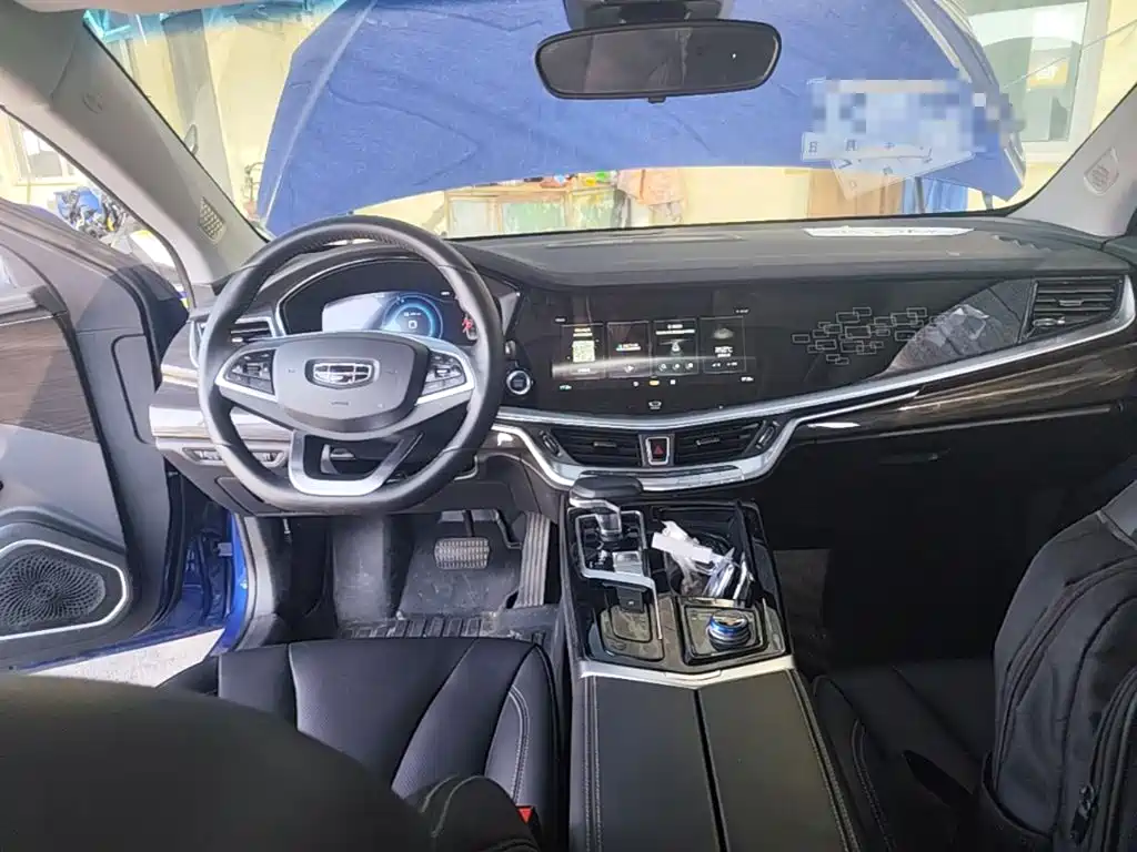 Geely Borui Hybrid — миниатюра 10