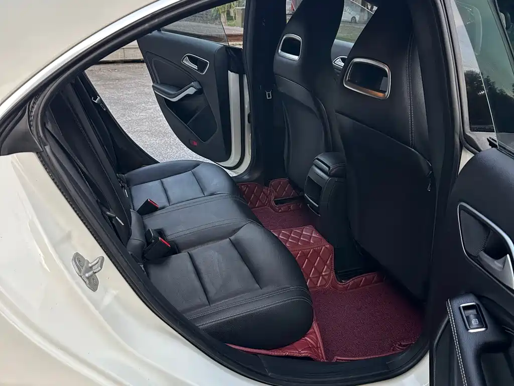 Mercedes-Benz CLA (Import) — миниатюра 12