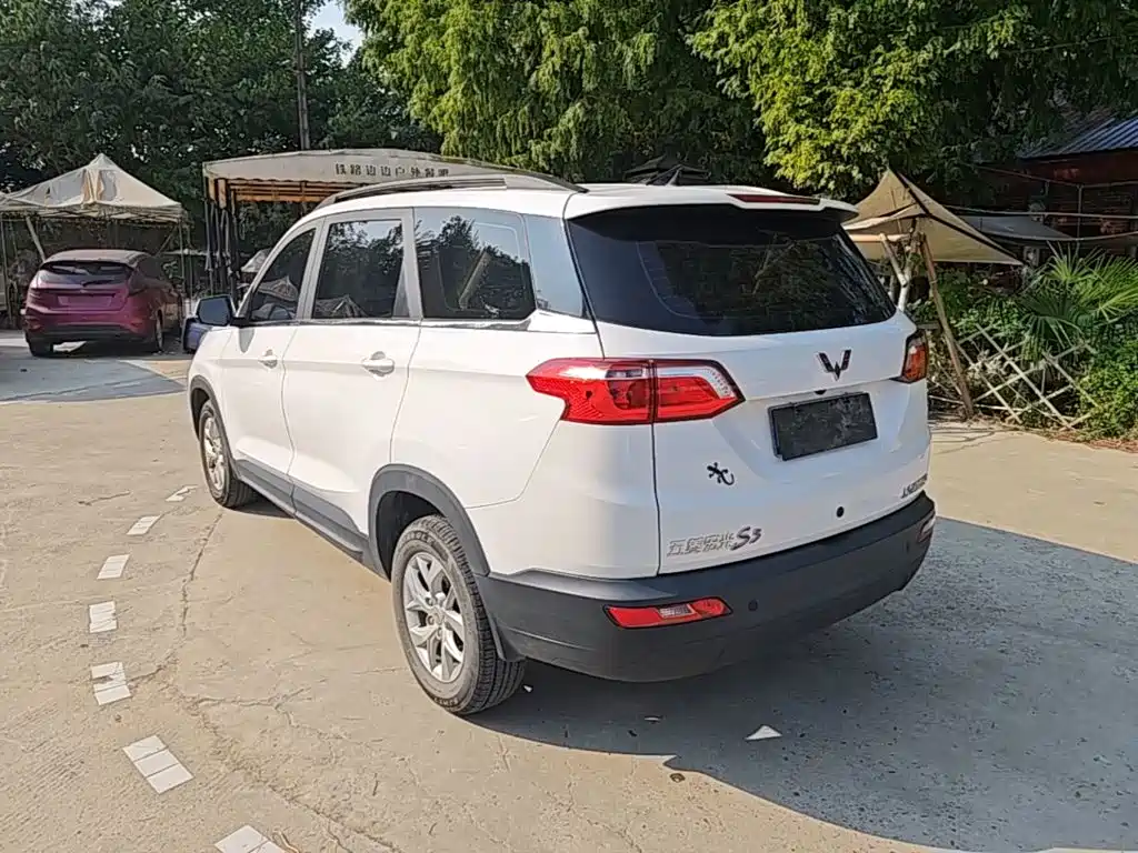 Wuling Hongguang S3 — миниатюра 5
