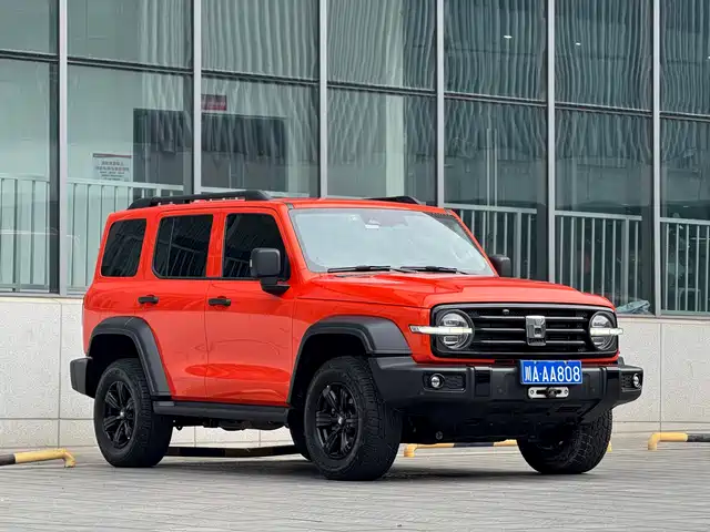 2022 TANK 300