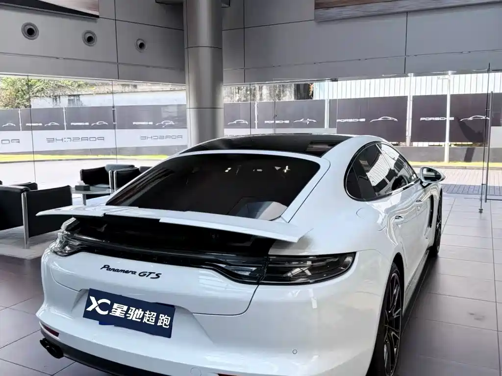Porsche Panamera — миниатюра 2