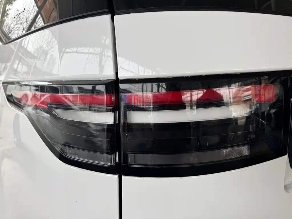 Land Rover Discovery 2017 3.0 SC V6 SE