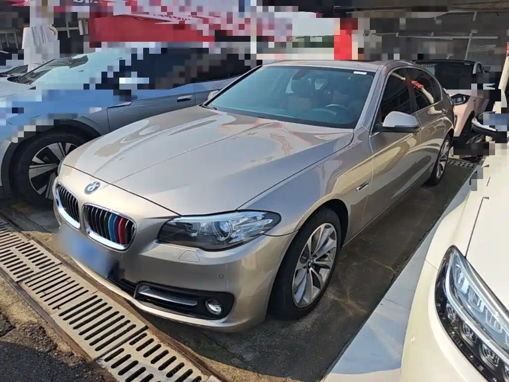 BMW 5 Series — миниатюра 2