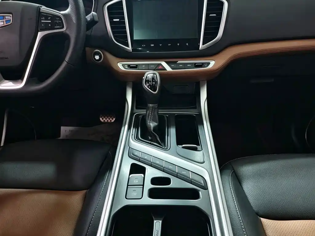 Geely Vision X6 — миниатюра 7