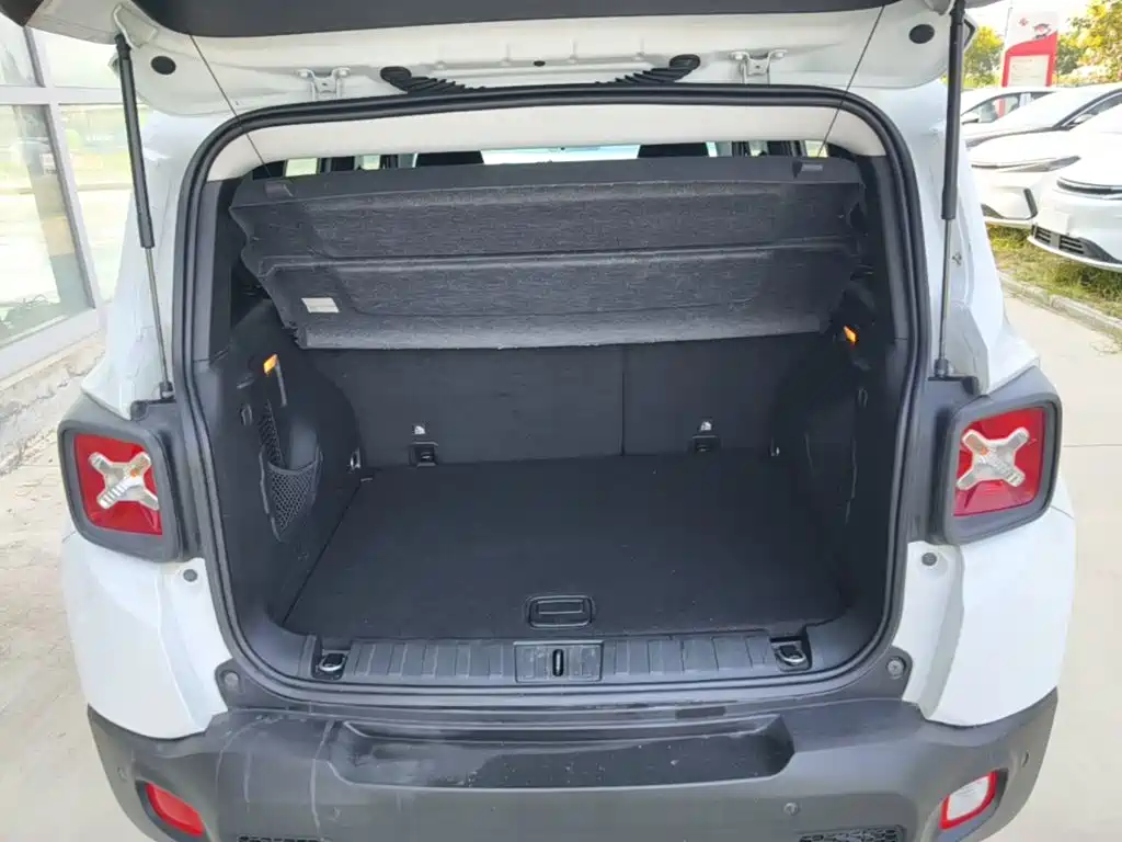 Jeep Renegade — миниатюра 19