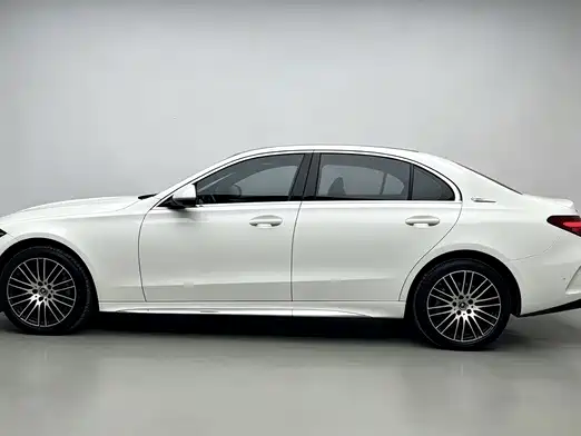 Mercedes-Benz C-Class — миниатюра 3