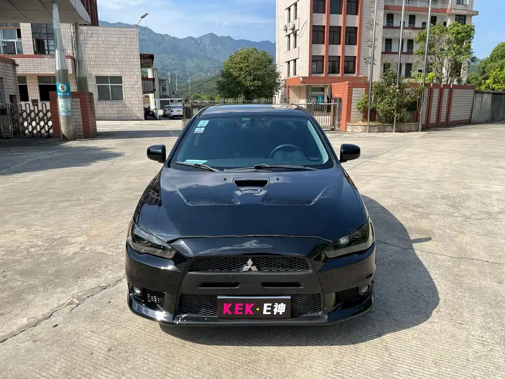Mitsubishi Lancer EX 2013