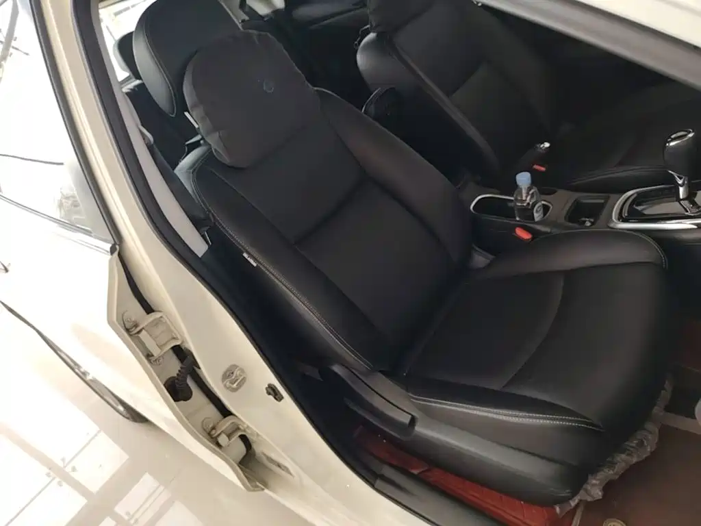 Nissan Tiida — миниатюра 25