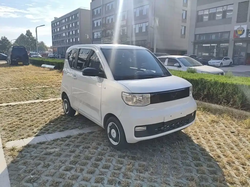 Wuling MINIEV — миниатюра 4