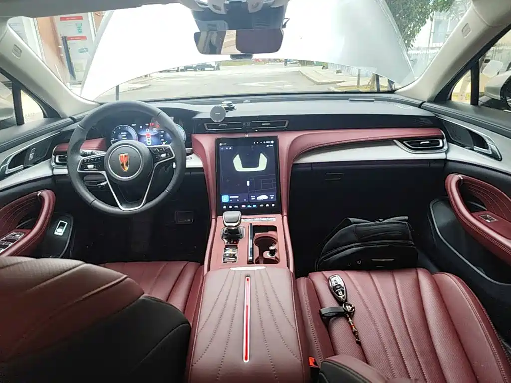 Hongqi Hongqi H5 — миниатюра 10