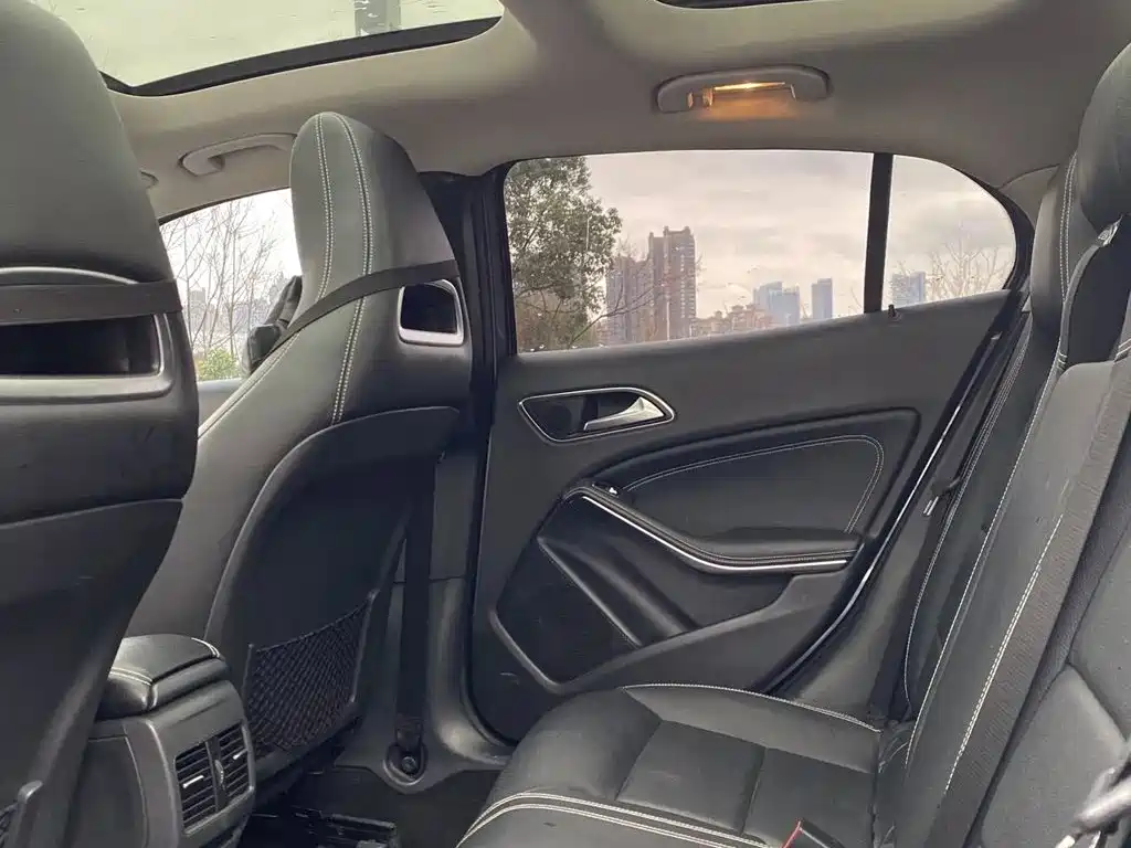 Mercedes-Benz GLA — миниатюра 5