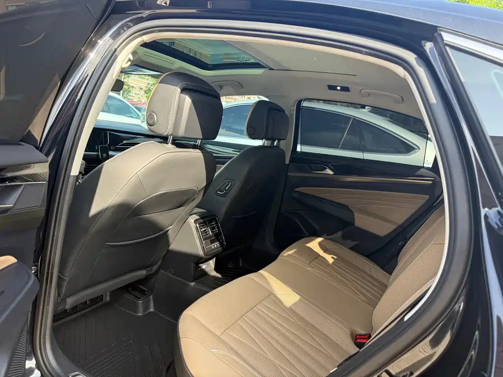 Volkswagen Passat — миниатюра 9