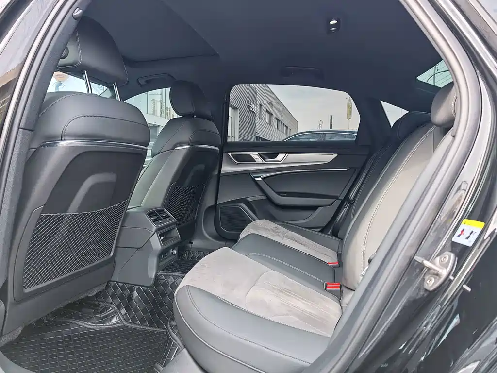 Audi A6L — миниатюра 9