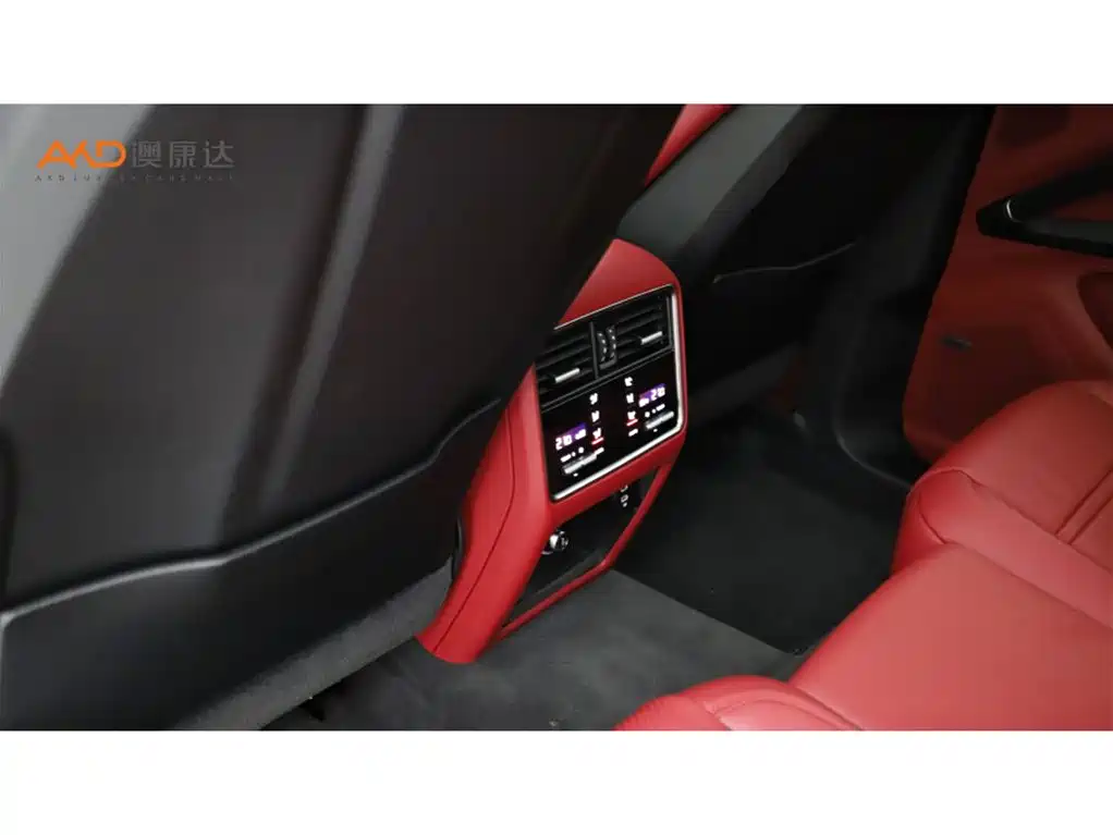 Porsche Cayenne — миниатюра 9