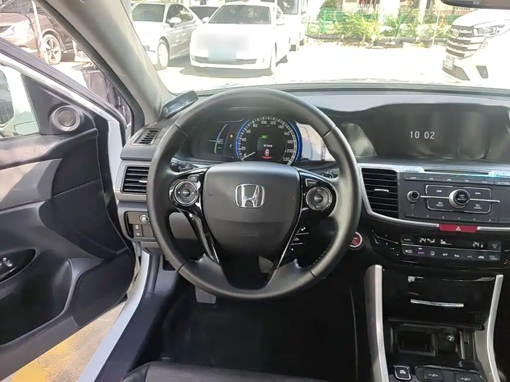 Honda Accord — миниатюра 11