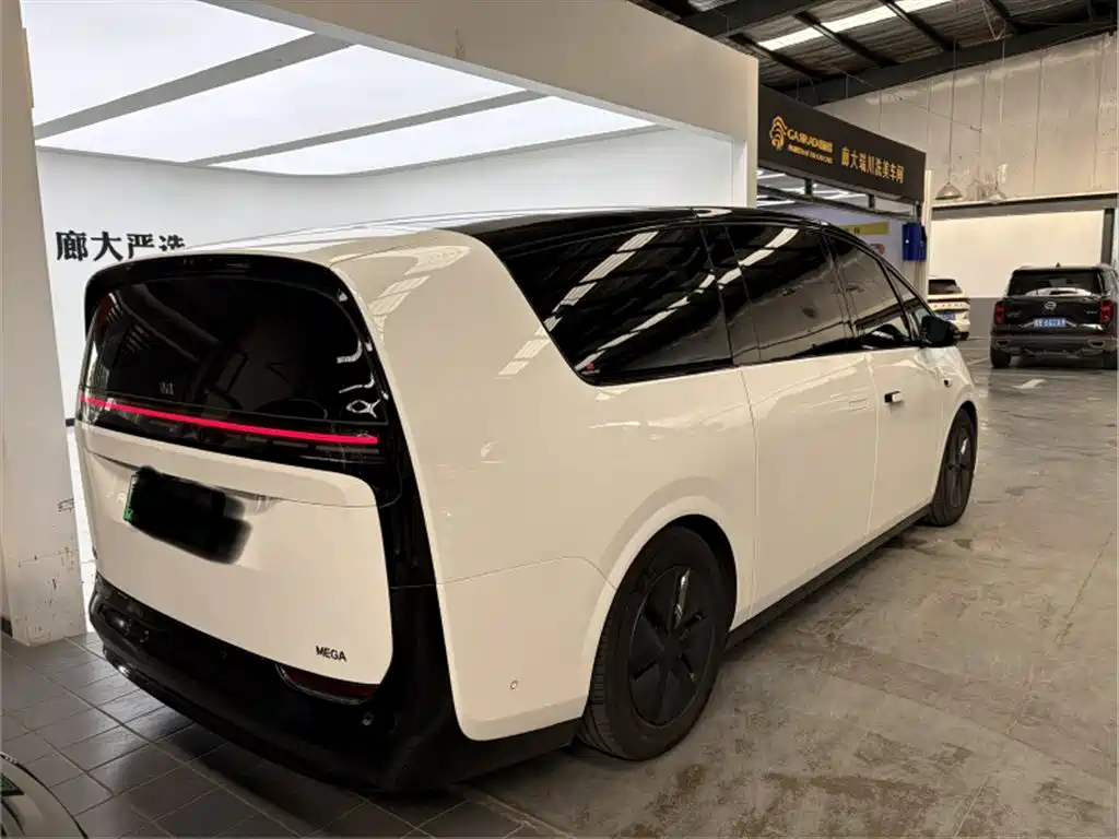 Li Auto Li MEGA — миниатюра 9