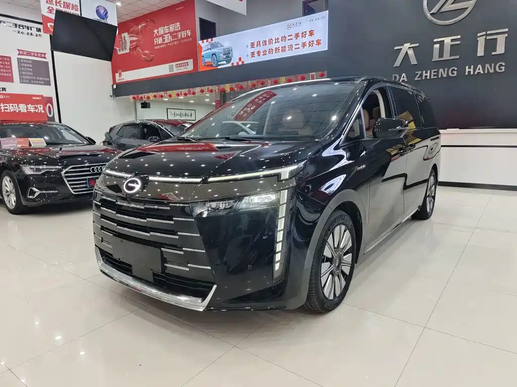 GAC Motor Trumpchi E8 PHEV
