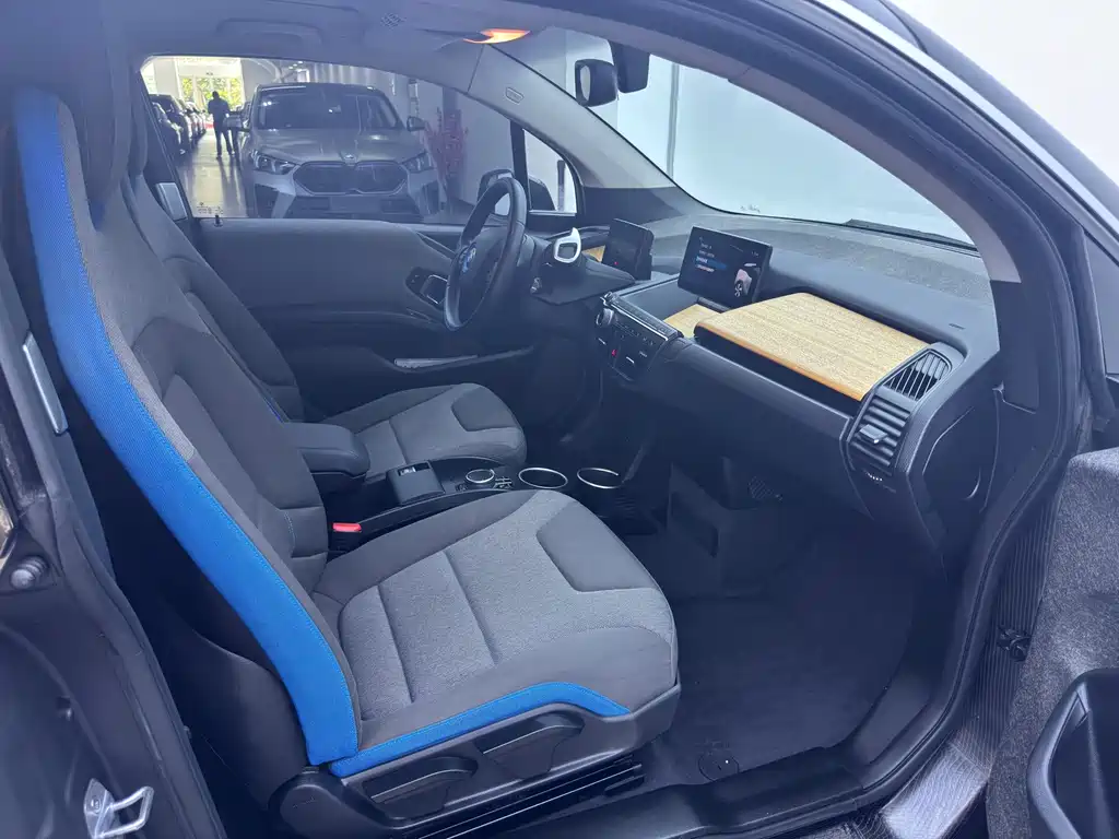 BMW i3 (Import) — миниатюра 17