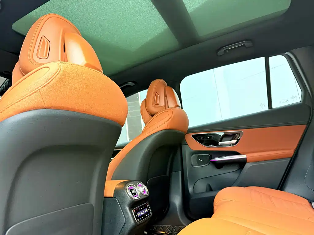 Mercedes-Benz GLC — миниатюра 9