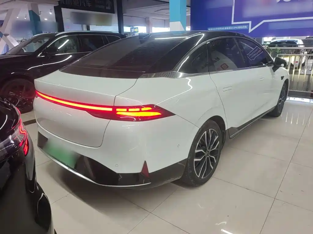 XPeng P5 — миниатюра 7