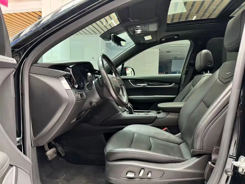 Cadillac XT6 — миниатюра 10