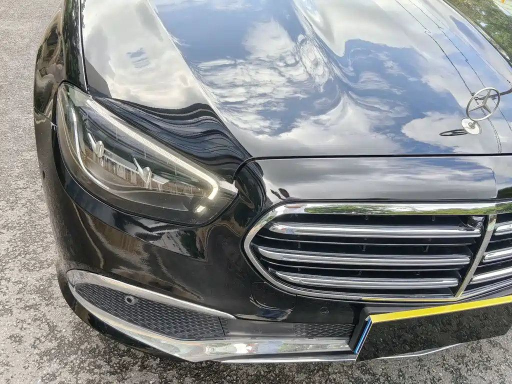 Mercedes-Benz E-Class — миниатюра 17