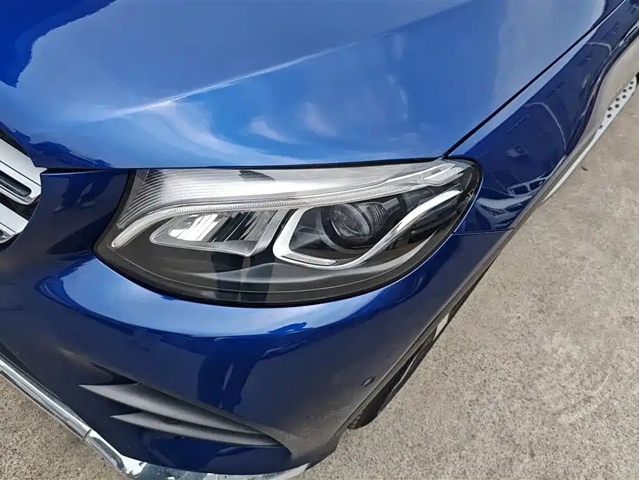 Mercedes-Benz GLC 2018 GLC 260 4MATIC Luxury