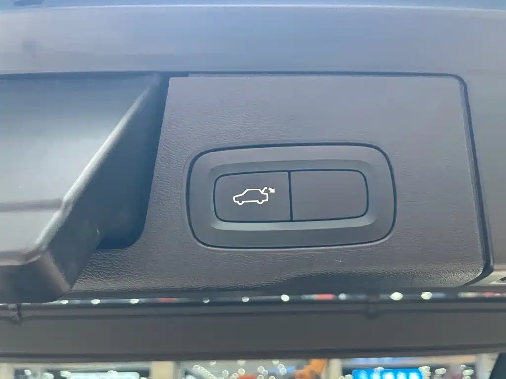 Volvo XC60 — миниатюра 16