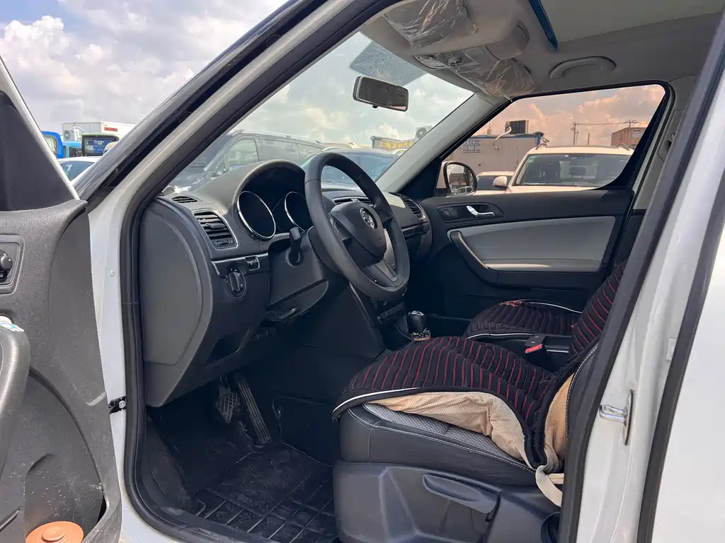 Skoda Yeti — миниатюра 7