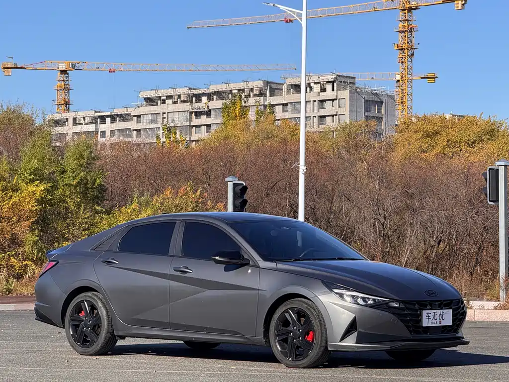 Hyundai Elantra — миниатюра 3