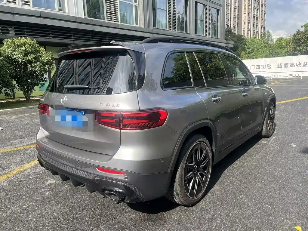 Mercedes-Benz GLB AMG — миниатюра 9