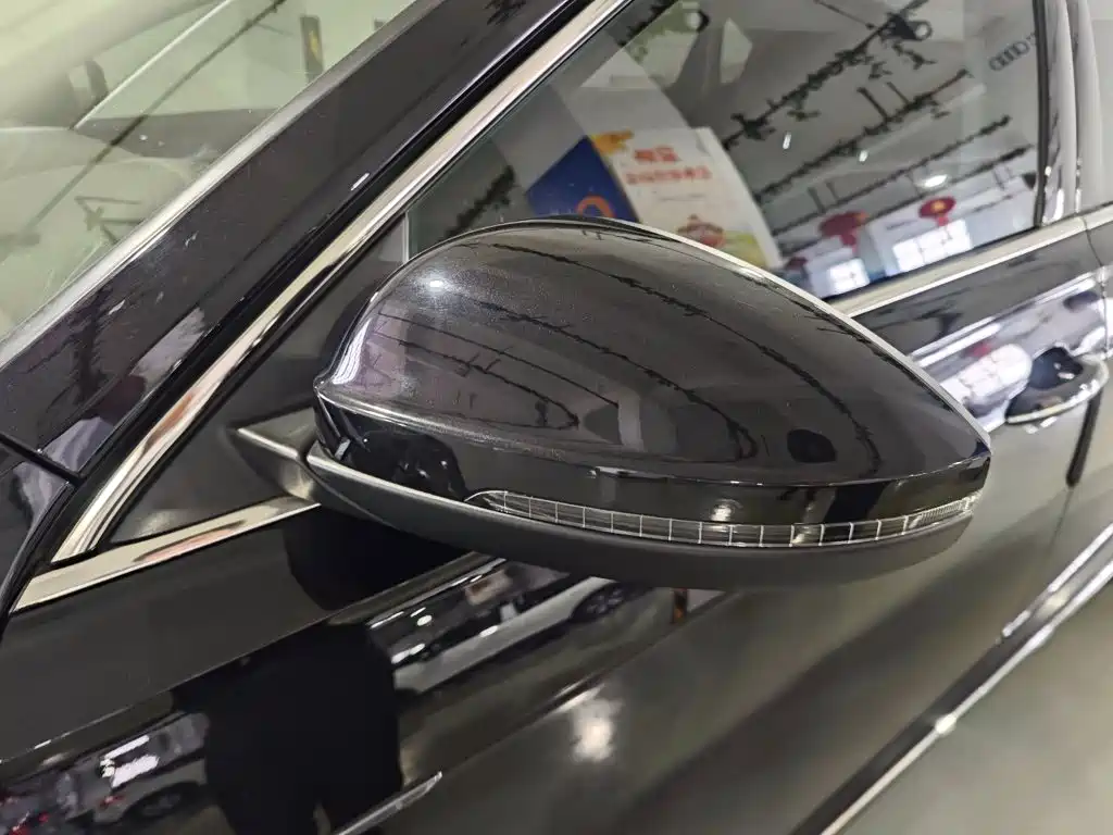 Volkswagen Passat PHEV — миниатюра 10