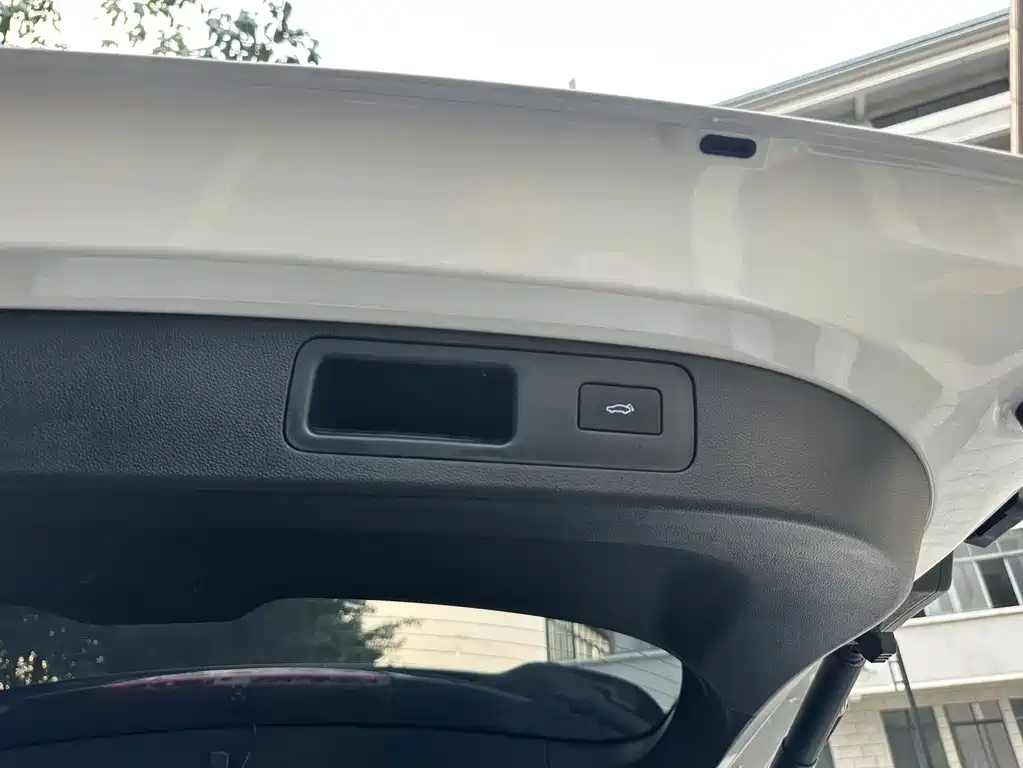 Geely Haoyue L — миниатюра 17