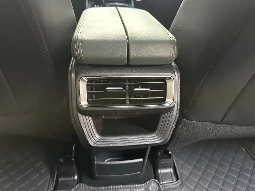 Geely Haoyue L — миниатюра 16