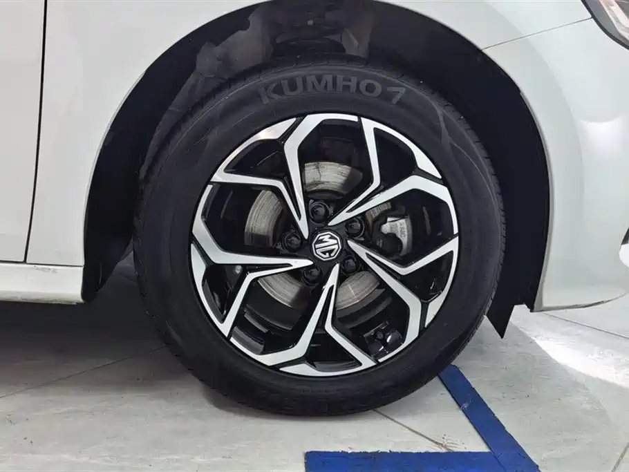 MG 5 2023 180DVVT MT