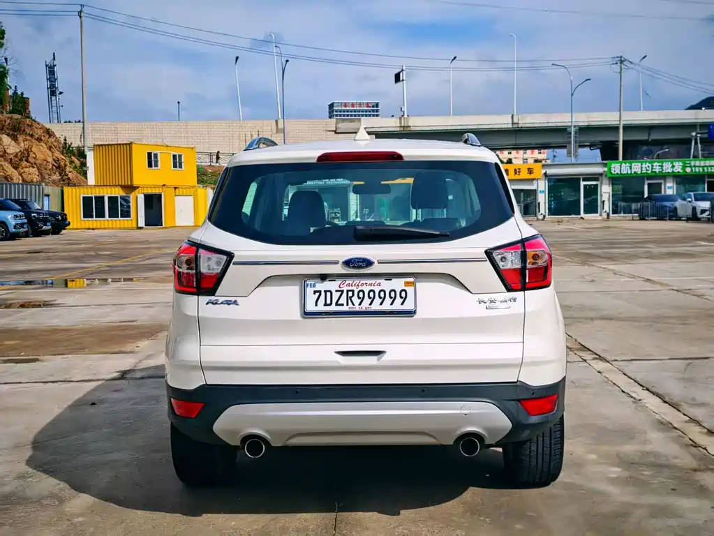 Ford Kuga — миниатюра 9