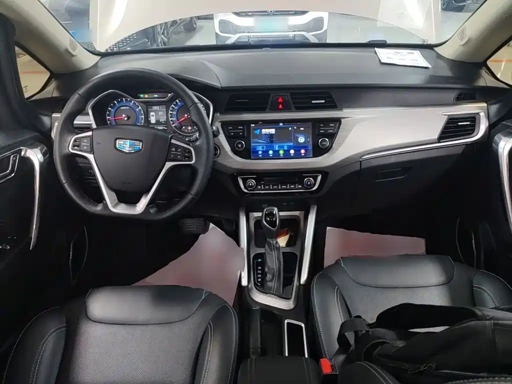 Geely Vision X3 — миниатюра 10
