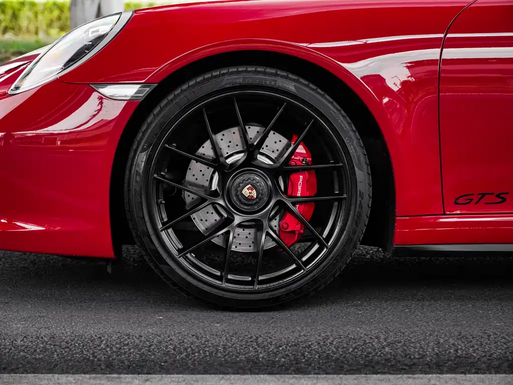 Porsche 911 2017 Carrera 4 GTS 3.0T