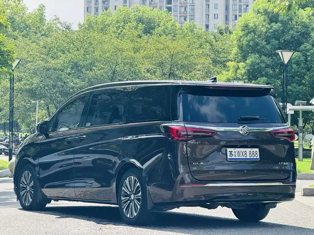 Buick GL8 — миниатюра 6