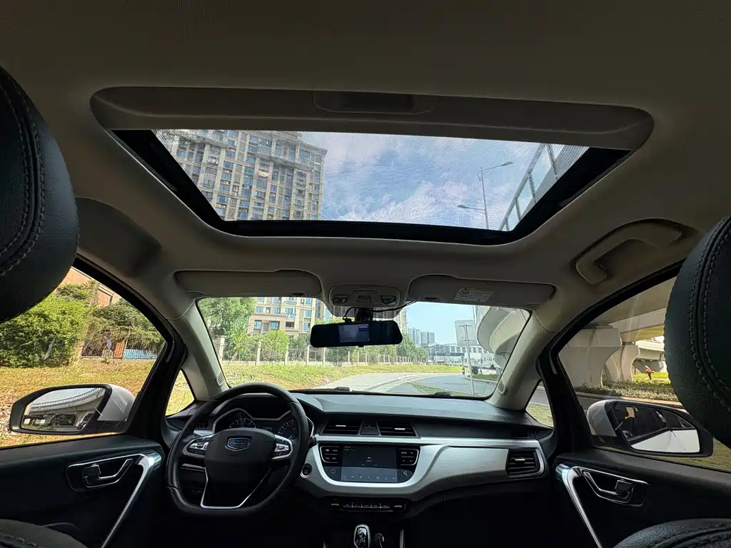 Geely Vision X3 — миниатюра 18