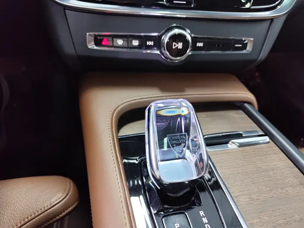 Volvo S90 — миниатюра 8