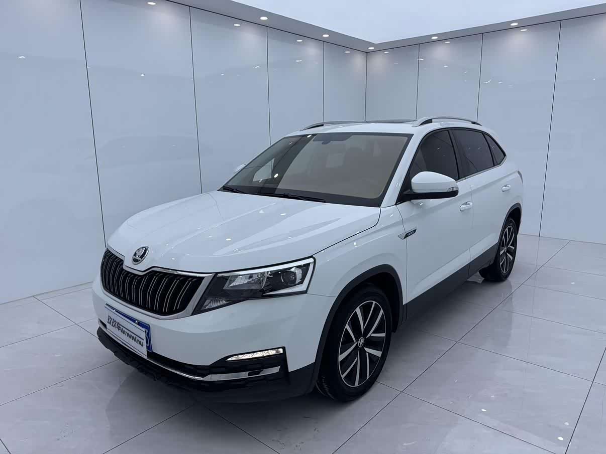 Skoda Kamiq 1.5 л 2023 г. Белый, пробег 27000 км