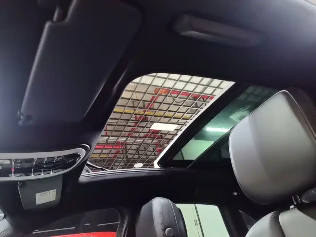 Porsche Macan — миниатюра 18