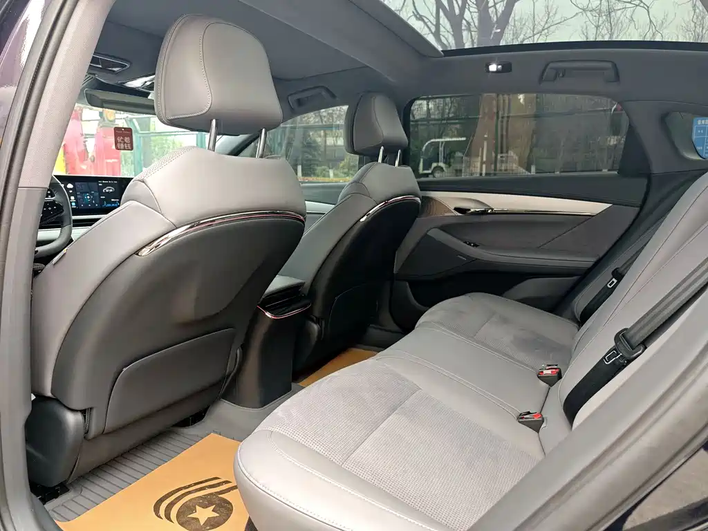 Voyah Passion 2024 PHEV Flagship