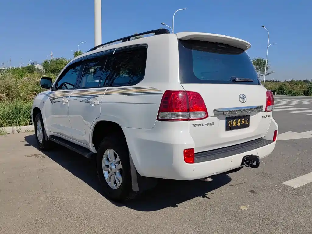 Toyota Land Cruiser — миниатюра 6